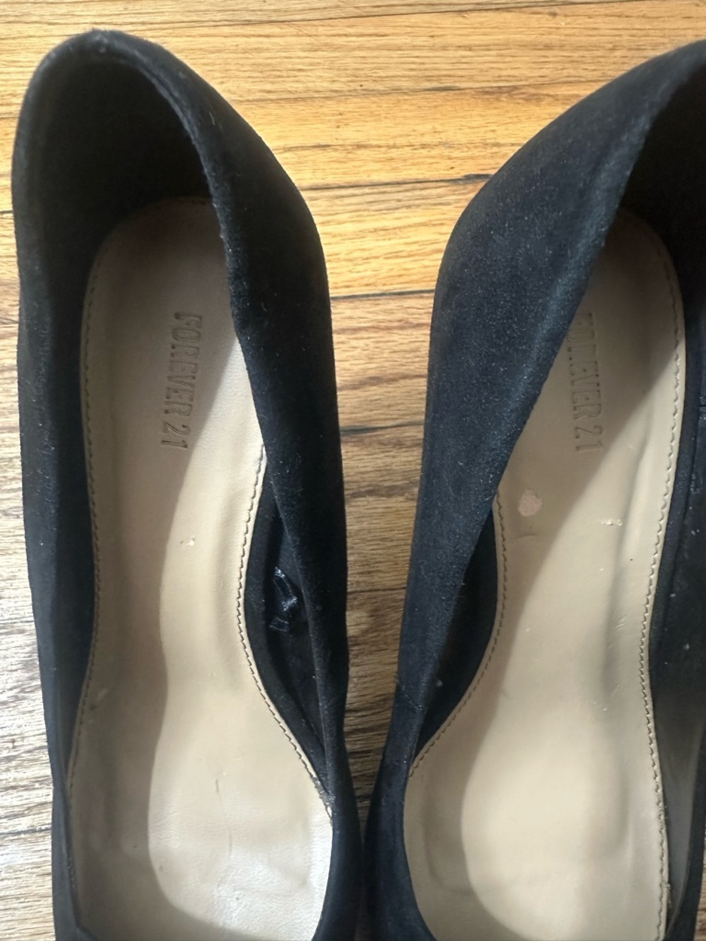 Forever 21 Black Pointed-Toe Women’s Heels- Read description - Picture 3 of 5